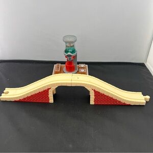 Take Along Thomas and Friends Sodor Water Tower and bridge
